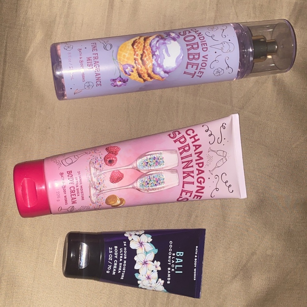 SELLING SET OF 3 BATH & BODY WORKS PRODUCTS BUNDLE❗️